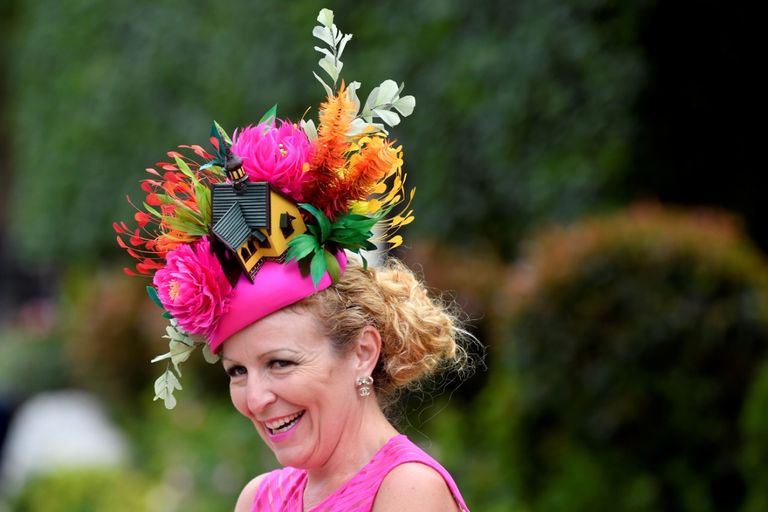 حسناوات بريطانيا في مهرجان اسكوت للخيول