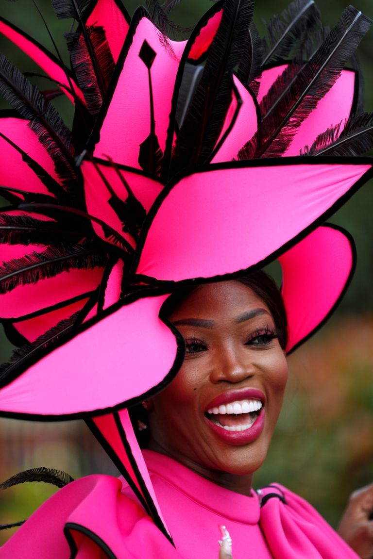 حسناوات بريطانيا في مهرجان اسكوت للخيول