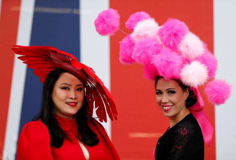 حسناوات بريطانيا في مهرجان اسكوت للخيول