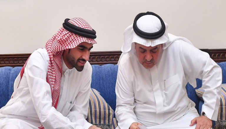  الأمير منصور بن مشعل بن عبدالعزيز مع رئيس الأهلي 