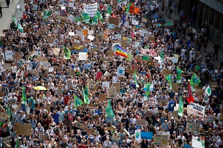 جانب من المظاهرة الحاشدة في ألمانيا