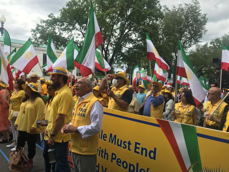 مريم رجوي زعيمة المقاومة الإيرانية - أرشيفية