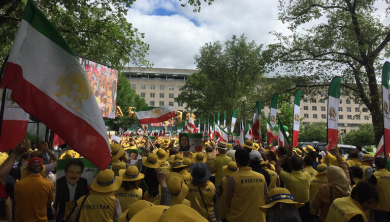جانب من مظاهرة الجاليات الإيرانية في واشنطن
