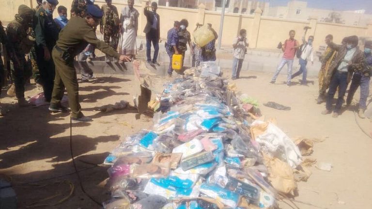 تجارة الحشيش والمواد المخدرة أحد أبرز مصادر تمويل مليشيا الحوثي