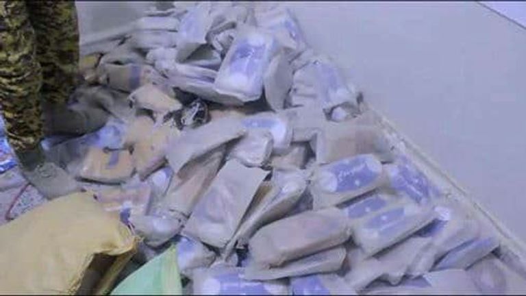 تجارة الحشيش والمواد المخدرة أحد أبرز مصادر تمويل مليشيا الحوثي