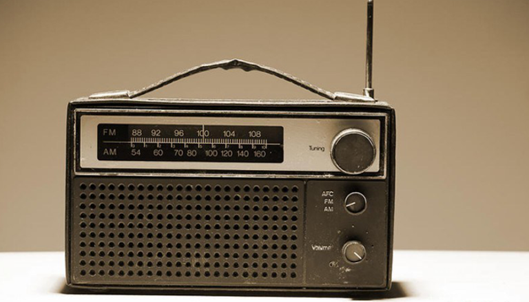 الراديو لا يزال يحافظ على مكانته في إثيوبيا 