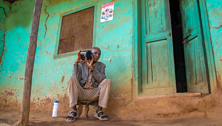 الراديو لا يزال يحافظ على مكانته في إثيوبيا 