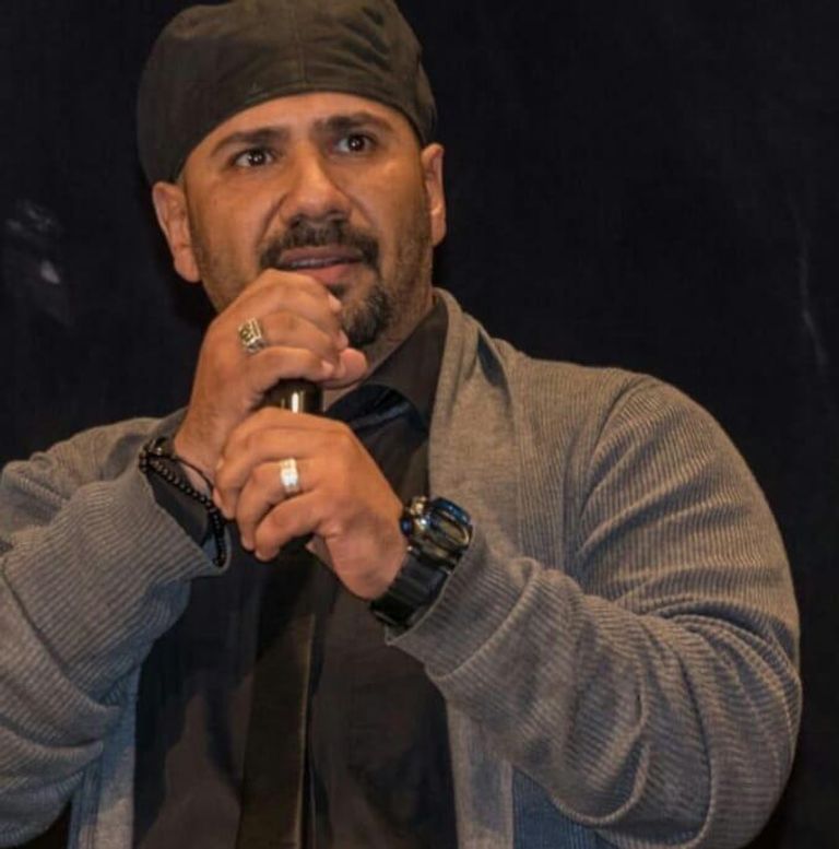 ملصق مسرحية أوبرا بنت عربي