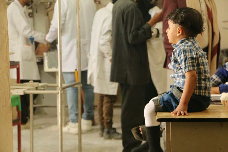 جانب من الألغام الحوثية التي انتزعتها القوات اليمنية بالساحل الغربي