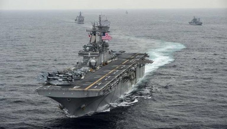 سفينة الهجوم البرمائي "يو إس إس بوكسر" - رويترز