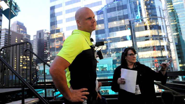 الشقيقان نيك وليانا واليندا خلال العرض