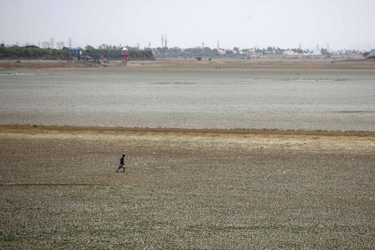 تأخر هطول الأمطار الموسمية هذا العام سيزيد الأمور تعقيدا