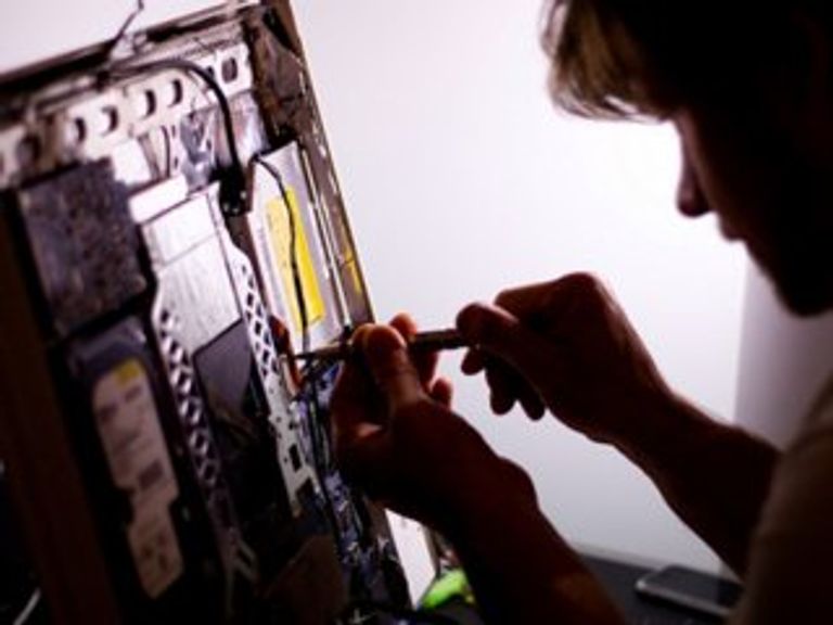 المدير المثالي يتعاون بفاعلية مع فريق العمل