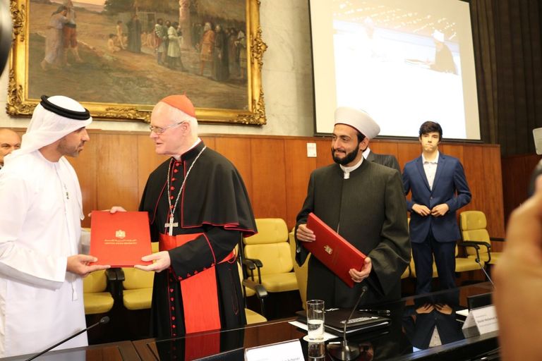 خلال توقيع الاتفاقية