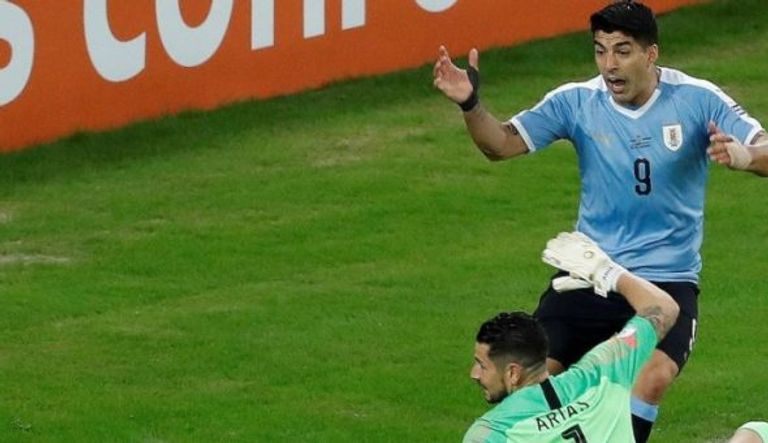 سواريز لحظة الاعتراض لويس سواريز