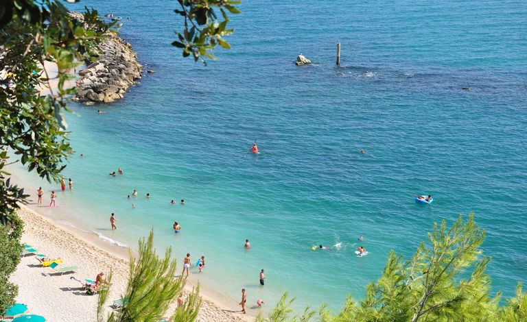 أفضل الوجهات الصيفية منخفضة التكلفة في إيطاليا