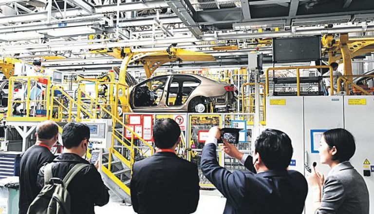 شركات صناعة السيارات العالمية تتبنى التكنولوجيا الصينية 
