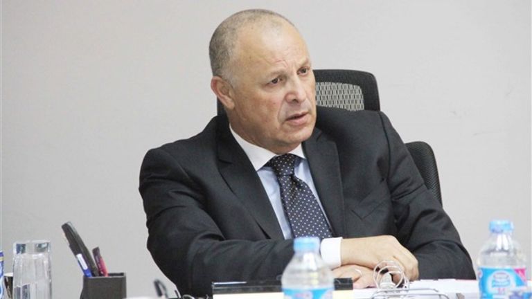 هاني أبوريدة رئيس الاتحاد المصري لكرة القدم عمرو وردة لاعب منتخب مصر