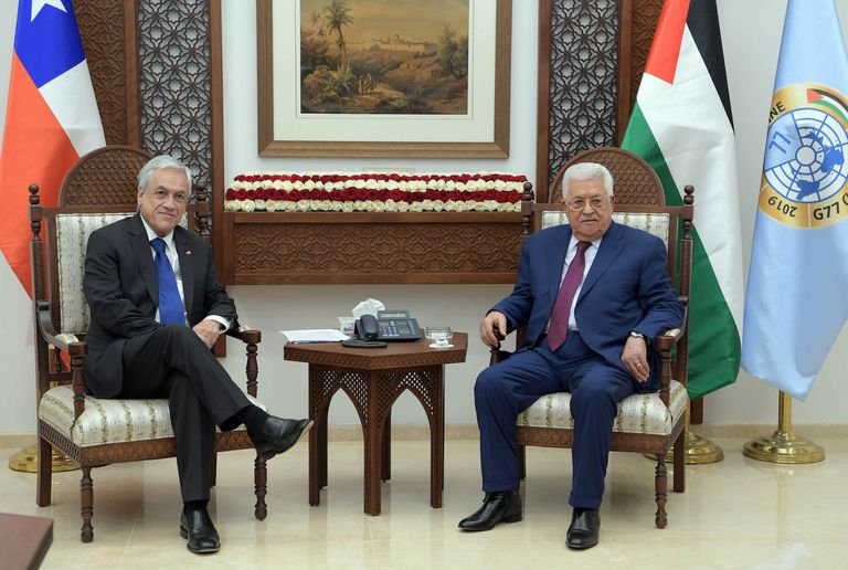 عباس ونظيره التشيلي في رام الله