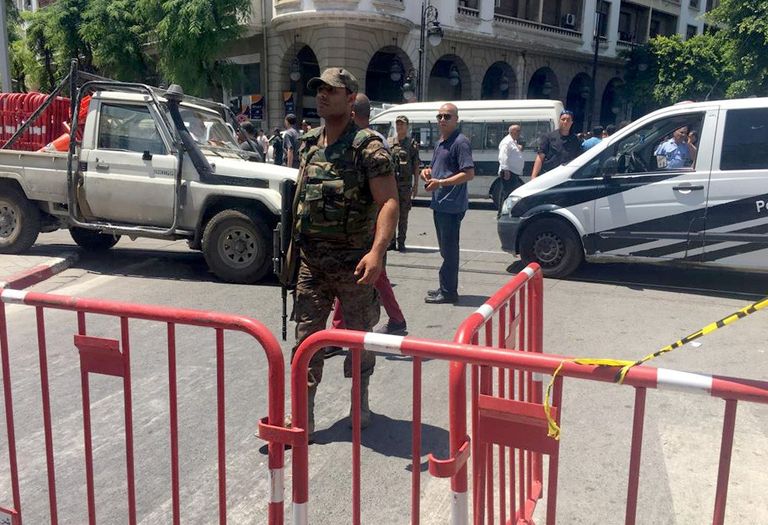 استنفار أمني بتونس إثر عمليات إرهابية