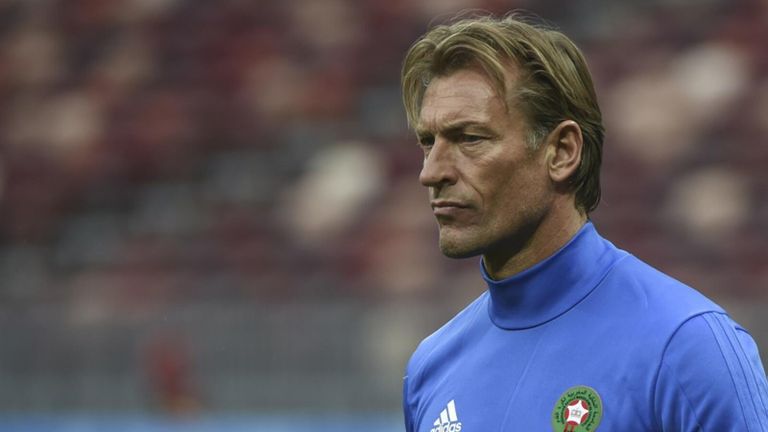 هيرفي رينار مدرب منتخب المغرب خالد بوطيب مهاجم منتخب المغرب