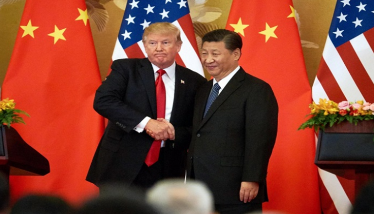 الرئيس الأمريكي ترامب ونظيره الصيني شي جين بينغ