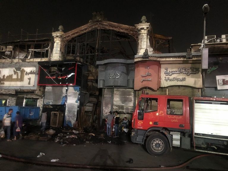 بعض آثار حريق العتبة بالقاهرة