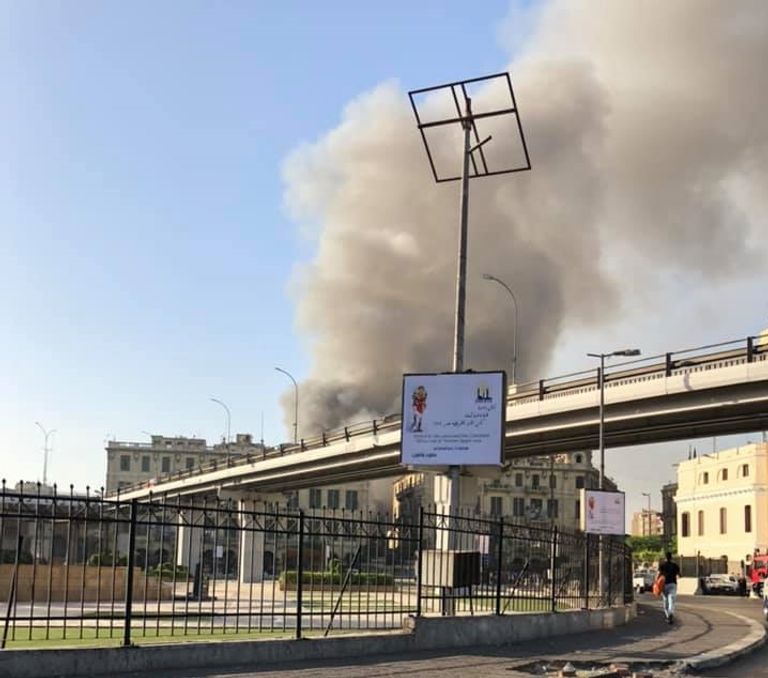 بعض آثار حريق العتبة بالقاهرة