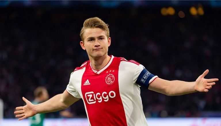 ماتياس دي ليخت مدافع أياكس أمستردام مارشيلو ليبي مدرب منتخب إيطاليا السابق