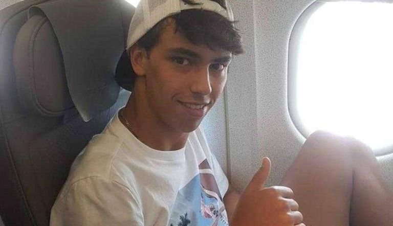 جواو فيليكس لاعب بنفيكا