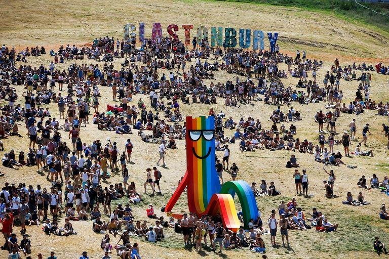 مهرجان جلاستينبري يمنع استخدام الزجاجات البلاستيكية في نسخة 2019