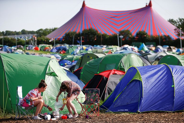 مهرجان جلاستينبري يمنع استخدام الزجاجات البلاستيكية في نسخة 2019