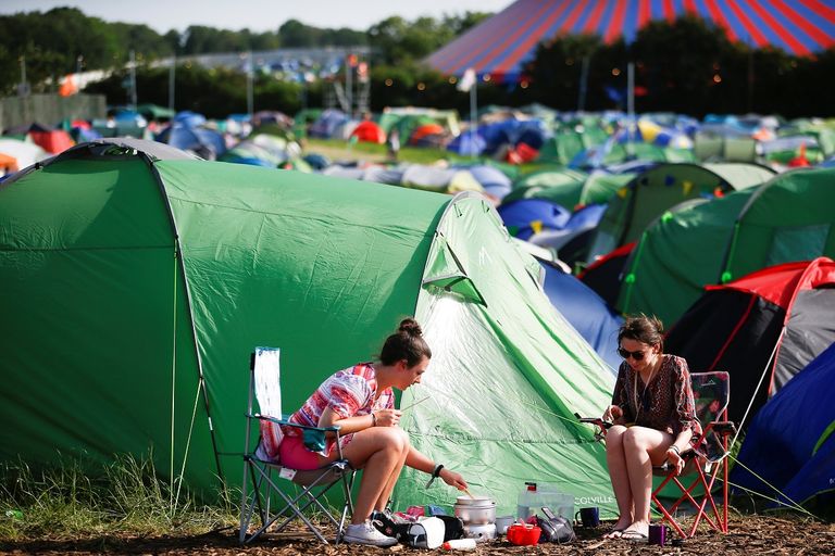 مهرجان جلاستينبري يمنع استخدام الزجاجات البلاستيكية في نسخة 2019