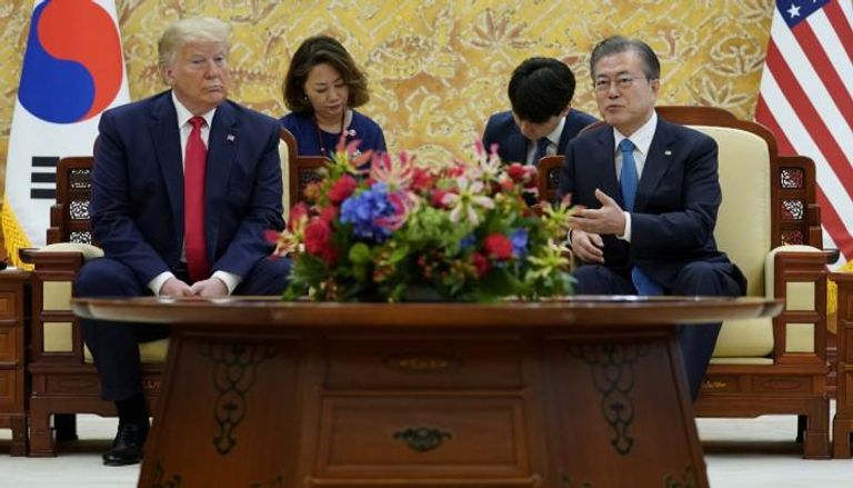 لقاء الرئيس الأمريكي ورئيس كوريا الجنوبية