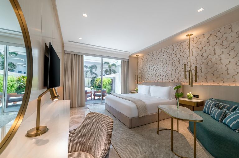 فوربس: دبي مدينة خيالية