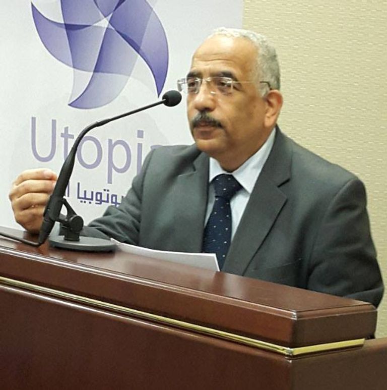 الشاعر والروائي المصري أحمد فضل شبلول - أرشيفية