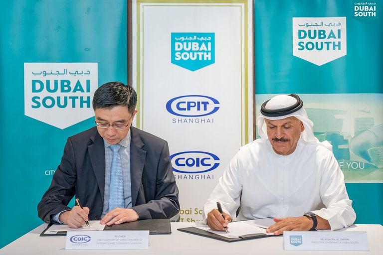 دبي تسعى لتقوية الروابط الاقتصادية والتجارية مع شنغهاي