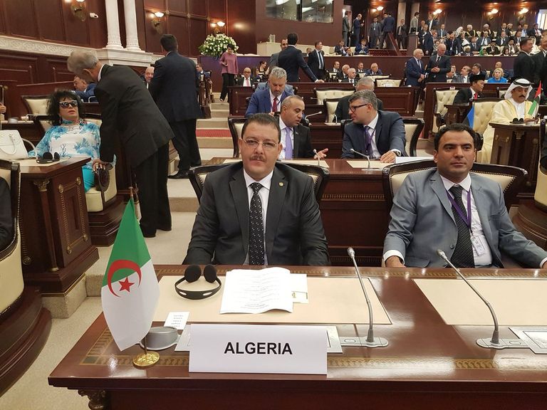 عبد الرزاق تريش معاذ بوشارب رئيس البرلمان الجزائري المستقيل - أرشيفية