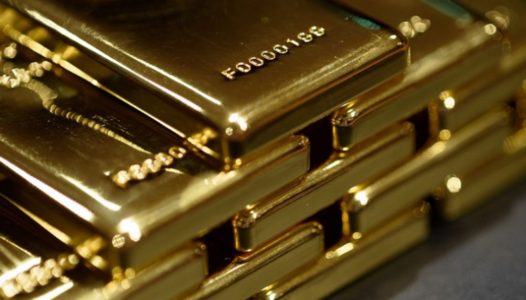 صعد الذهب في العقود الآجلة الأمريكية 0.4% إلى 1394.4 دولار للأوقية