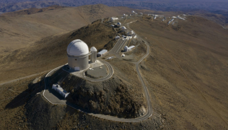 مرصد لا سيا على ارتفاع 2400 متر في شمال تشيلي