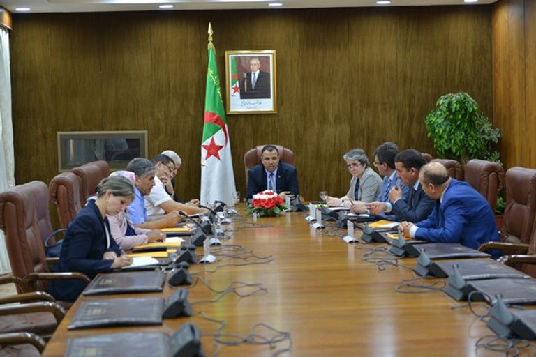 اجتماع مكتب البرلمان الجزائري لإعلان شغور منصب رئيسه معاذ بوشارب رئيس البرلمان الجزائري المستقيل