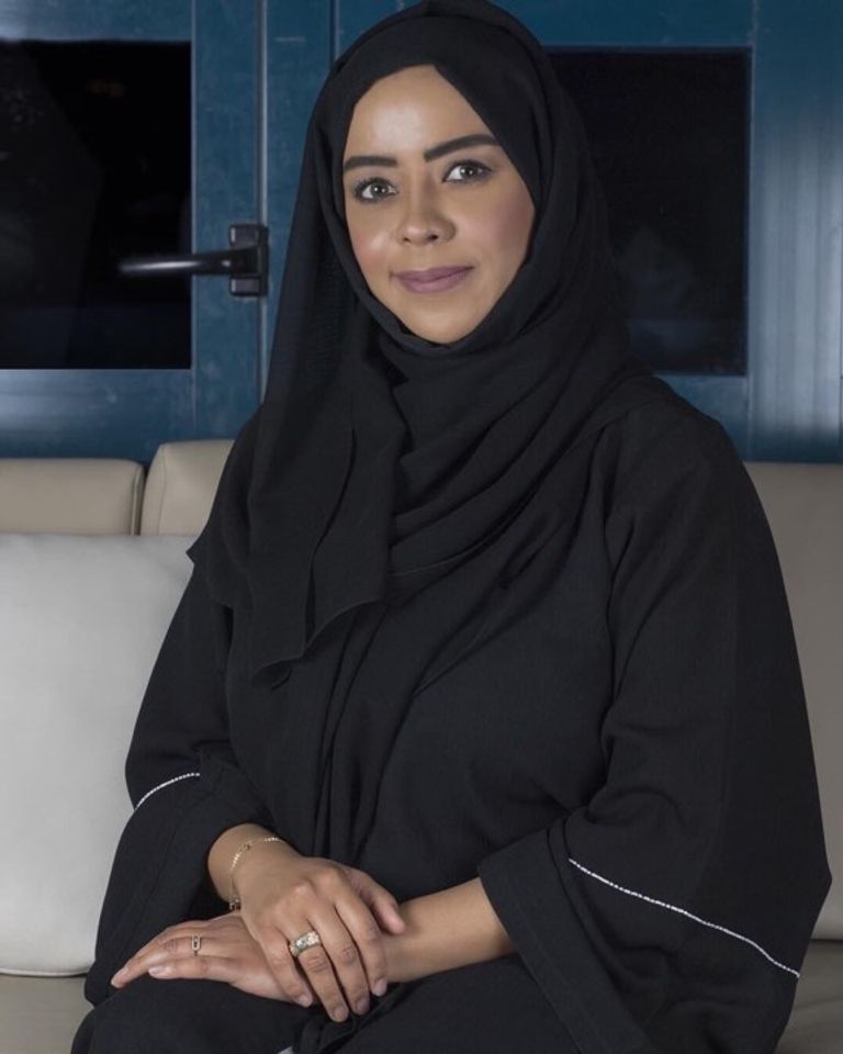 الروائية الإماراتية مريم راشد الزعابي 