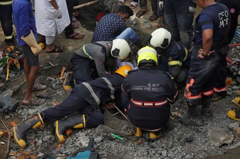 الأمطار الموسمية أصابت مومباي بالشلل هذا الأسبوع