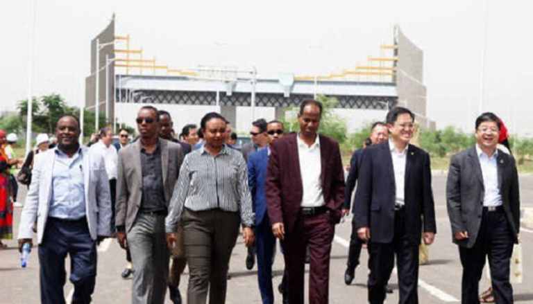 الوفد الصيني خلال زيارته لإثيوبيا
