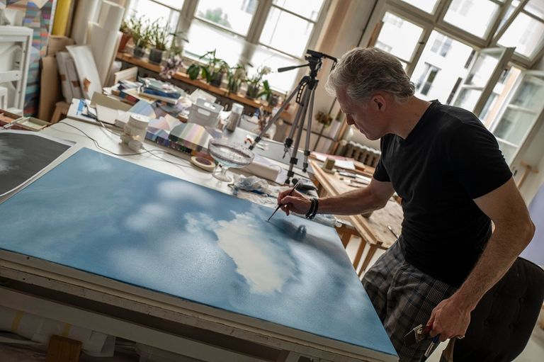 الفنانون يخشون خسارة أستوديوهاتهم