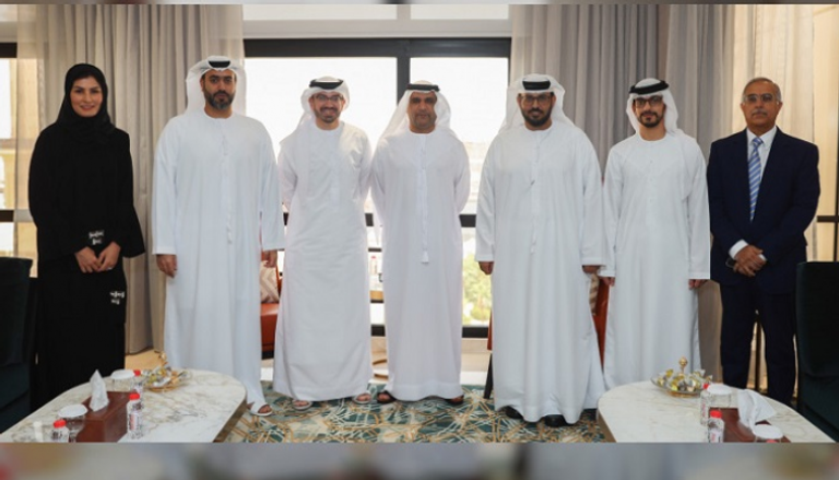 مالية دبي تدعم أجندة الاقتصاد اللاورقي