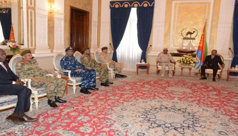 الفريق أول محمد حمدان دقلو خلال زيارته الأولى لأسمرا مظاهر الفرحة تعم الشارع السوداني عقب اتفاق المجلس العسكري والمعارضة