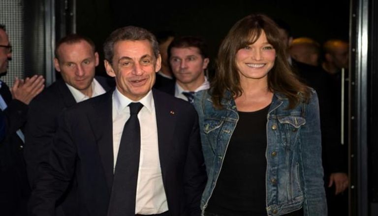 الرئيس الفرنسي السابق نيكولا ساركوزي وزوجته 