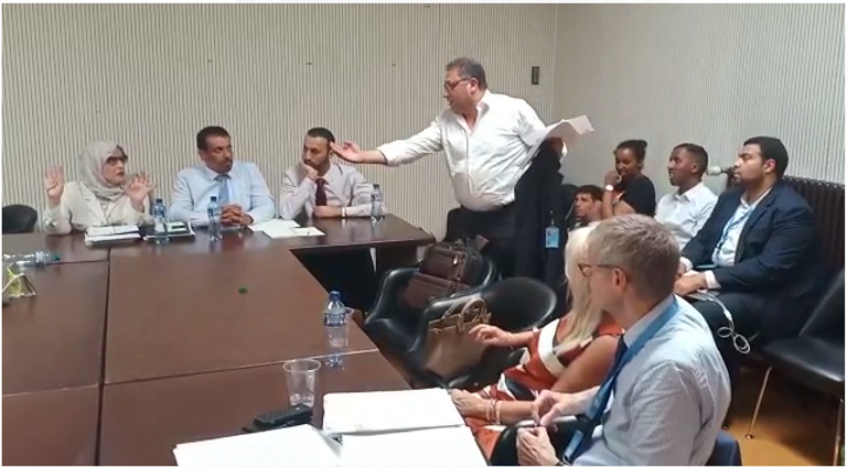 أيمن عقيل ينسحب من الاجتماع أعضاء بلجنة القضاء على التمييز التي فضحت خداع قطر