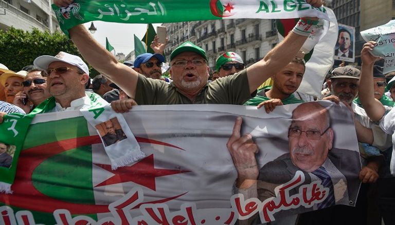 جزائريون يتظاهرون ضد نظام بوتفليقة في الجمعة العشرين